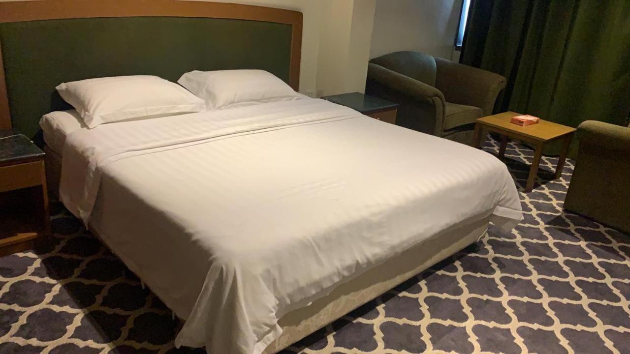 Al Aziziyah Hotel And Suites Khamis Mushait Exteriér fotografie