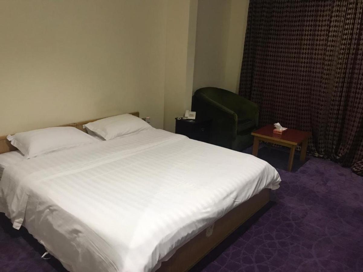 Al Aziziyah Hotel And Suites Khamis Mushait Exteriér fotografie