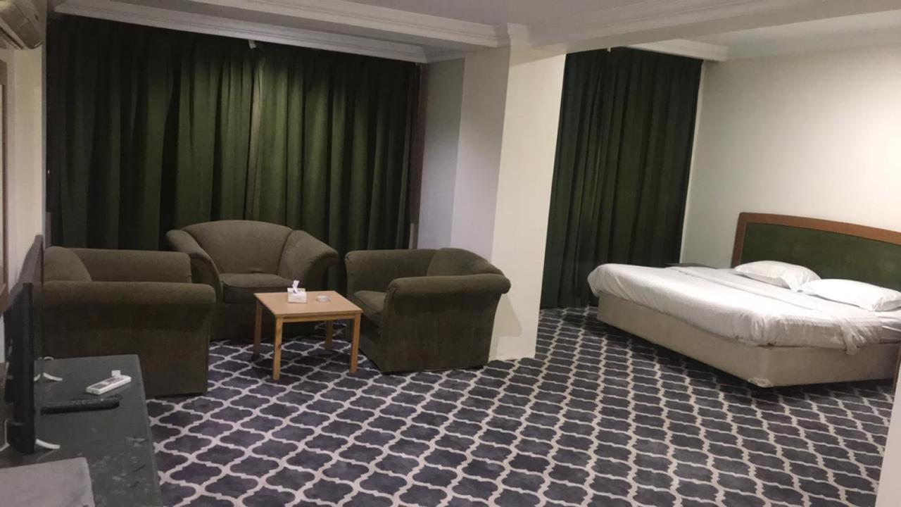 Al Aziziyah Hotel And Suites Khamis Mushait Exteriér fotografie